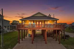 2910 Shady Ln, Crystal Beach, TX 77650 - Photo 1