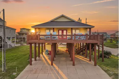 2910 Shady Lane, Crystal Beach, TX 77650 - Photo 2