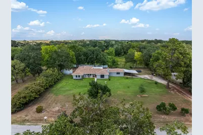 1102 N Pecan Street, Caldwell, TX 77836 - Photo 38