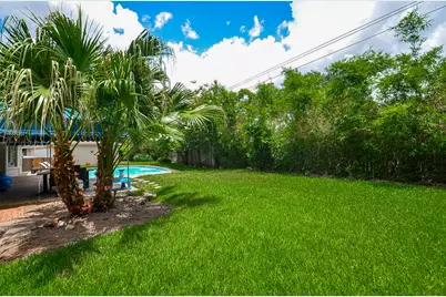 11302 Burgoyne Drive, Houston, TX 77077 - Photo 30