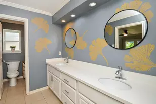 11302 Burgoyne Dr, Houston, TX 77077 - Photo 16