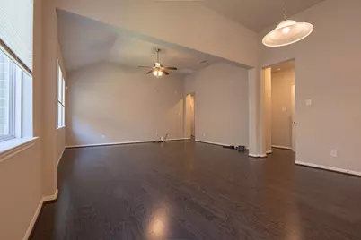 8435 Sunset Horizon Drive, Baytown, TX 77521 - Photo 6