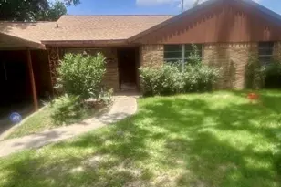 5711 Turtle Creek Rd, Houston, TX 77017 - Photo 1