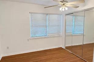 5711 Turtle Creek Rd, Houston, TX 77017 - Photo 8