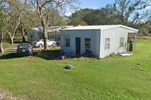 885 Bullock Rd, Palacios, TX 77957 - Photo 2