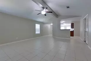 417 Palomino Stand Dr, La Marque, TX 77568 - Photo 2