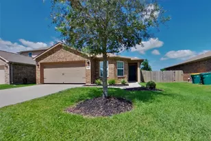 417 Palomino Stand Dr, La Marque, TX 77568 - Photo 1