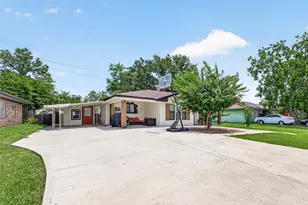 1005 Avenue D, Rosenberg, TX 77471 - Photo 2
