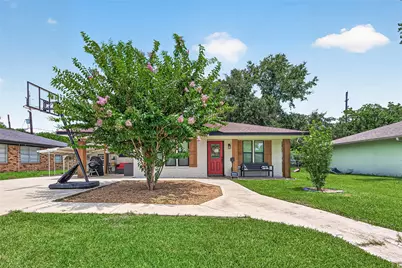 1005 Avenue D, Rosenberg, TX 77471 - Photo 1