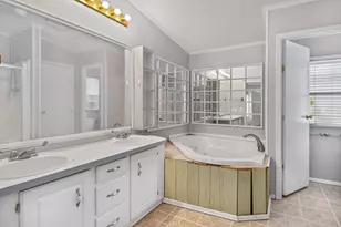 5410 Carriage Trails Dr, Baytown, TX 77523 - Photo 16