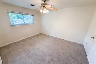 342 Queenstown Rd, Houston, TX 77015 - Photo 4