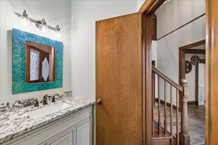 3811 Trappers Forest Dr, Houston, TX 77088 - Photo 2