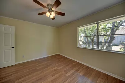 415 Silliman Street, Sealy, TX 77474 - Photo 34