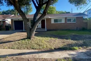 2626 Tidewater Dr, Houston, TX 77045 - Photo 2