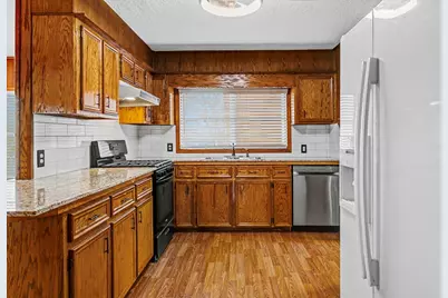 211 W Sherman Street, Livingston, TX 77351 - Photo 4