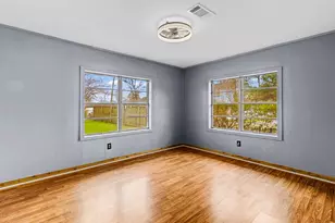 211 W Sherman St, Livingston, TX 77351 - Photo 10