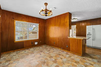 211 W Sherman Street, Livingston, TX 77351 - Photo 6