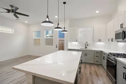 412 Neyland Street #C, Houston, TX 77022 - Photo 12