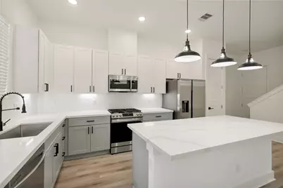 412 Neyland Street #C, Houston, TX 77022 - Photo 10