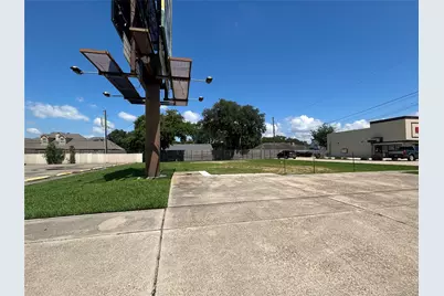 2402 Nall Street, Port Neches, TX 77651 - Photo 4