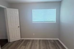 8202 Cannon St, Houston, TX 77051 - Photo 20