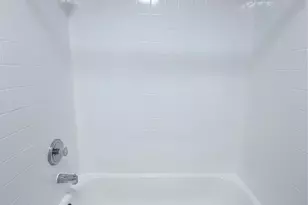 8202 Cannon St, Houston, TX 77051 - Photo 14