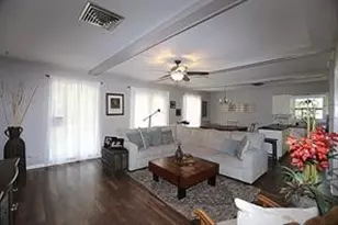 955 Althea Dr, Houston, TX 77018 - Photo 2