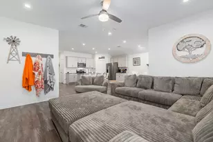 933 Neches Ln, Dayton, TX 77535 - Photo 10