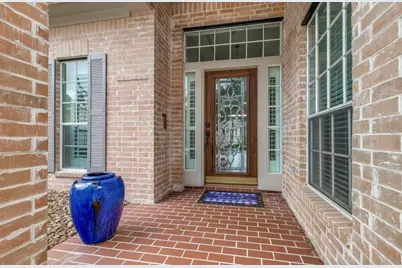 27 Rockledge Drive, The Woodlands, TX 77382 - Photo 4