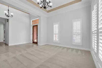 27 Rockledge Drive, The Woodlands, TX 77382 - Photo 6