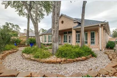 27 Rockledge Drive, The Woodlands, TX 77382 - Photo 32