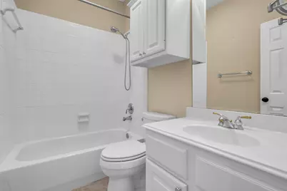 27 Rockledge Drive, The Woodlands, TX 77382 - Photo 26