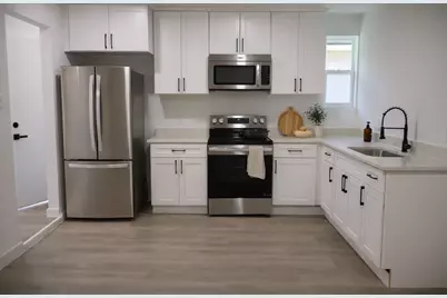 5502 Circlegate Drive #B, Spring, TX 77373 - Photo 2