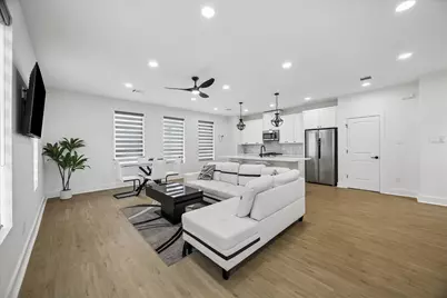 104 E 44th Street #A, Houston, TX 77018 - Photo 10