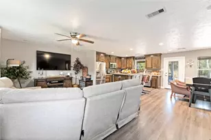 2615 Commerce Dr, Liverpool, TX 77577 - Photo 4