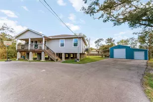 2615 Commerce Dr, Liverpool, TX 77577 - Photo 2