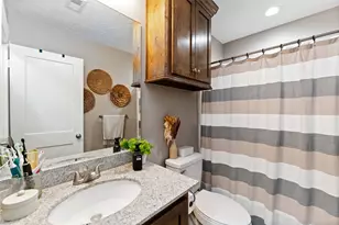 2615 Commerce Dr, Liverpool, TX 77577 - Photo 12