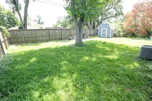 316 Carnation St, Lake Jackson, TX 77566 - Photo 14