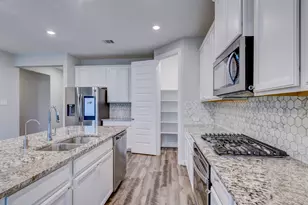 2008 Glenwick Manor Ln, Pearland, TX 77089 - Photo 12