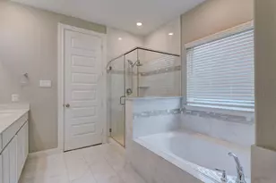 2008 Glenwick Manor Ln, Pearland, TX 77089 - Photo 16