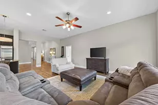 29215 Bentford Manor Ct, Katy, TX 77494 - Photo 10