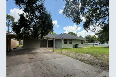 5651 Lyndhurst Drive, Houston, TX 77033 - Photo 24
