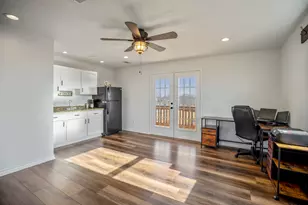 10009 County Rd 168, Alvin, TX 77511 - Photo 16