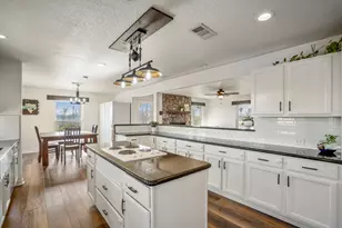 10009 County Rd 168, Alvin, TX 77511 - Photo 6