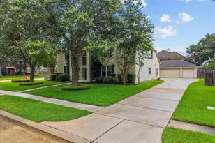 2876 Match Point Ln, Friendswood, TX 77546 - Photo 4
