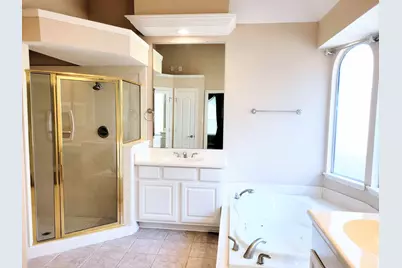 10327 Earlington Manor Drive, Spring, TX 77379 - Photo 18
