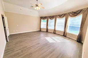 10327 Earlington Manor Dr, Spring, TX 77379 - Photo 14