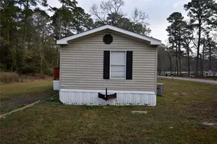 2 Lakeview Ln, Huntsville, TX 77340 - Photo 14