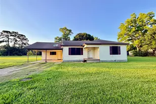3723 Beaumont Ave, Liberty, TX 77575 - Photo 2