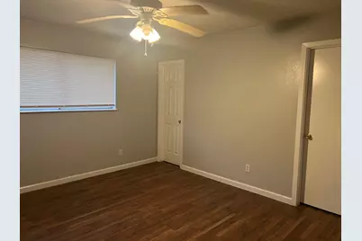 6742 Indian Lake Drive, Houston, TX 77489 - Photo 6
